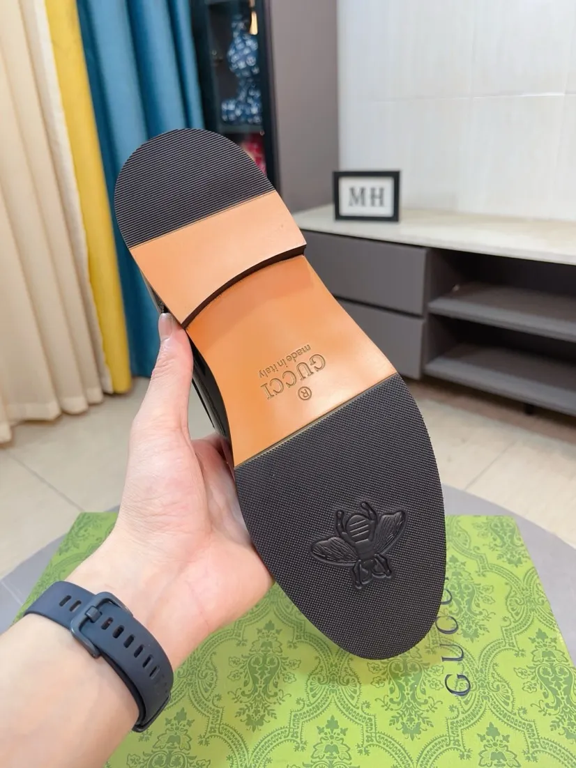 Men's Men's Shoes 💰520🌹🌹【GUCCI】The most popular classic Gucci leather shoes. Synchronized with the official website, the upper is made of Italian first-layer cowhide ➕cowhide lining, with unique brand and unique craftsmanship. Highlighting the hot style of the new year. Stop hesitating, stop wandering, get it now. Number: 38--44